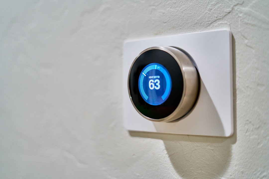 Smart home bez gadżeciarstwa – instalacje, które naprawdę się przydają