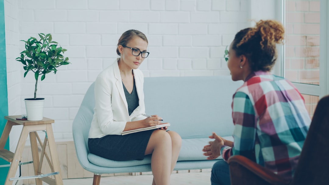 Terapia, coaching, mentoring – do kogo iść z konkretnym problemem