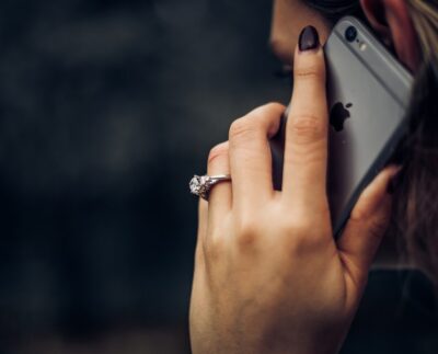 Umowa zawarta przez telefon - kiedy możesz się wycofać