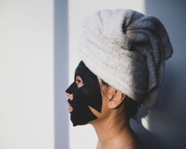 Zabiegi beauty przed ważnym wyjściem - czego nie testować tydzień przed imprezą