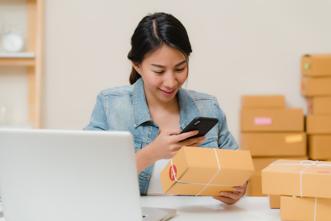 Zakupy online – kiedy możesz zwrócić produkt, a kiedy sklep ma rację